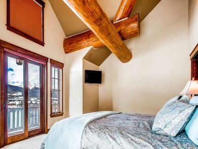 A Posh Ski Breckenridge Rental Home with Four Great Bedrooms